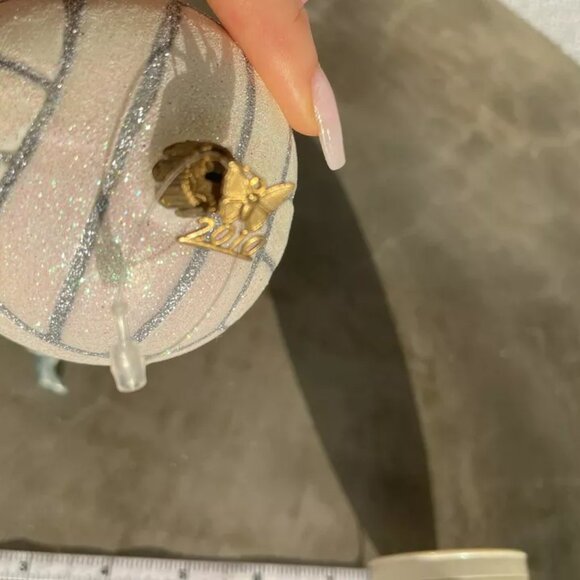 NEIMAN MARCUS Christmas Collectible 2010 GLASS ORNAMENT Tree Decoration - Picture 16 of 16